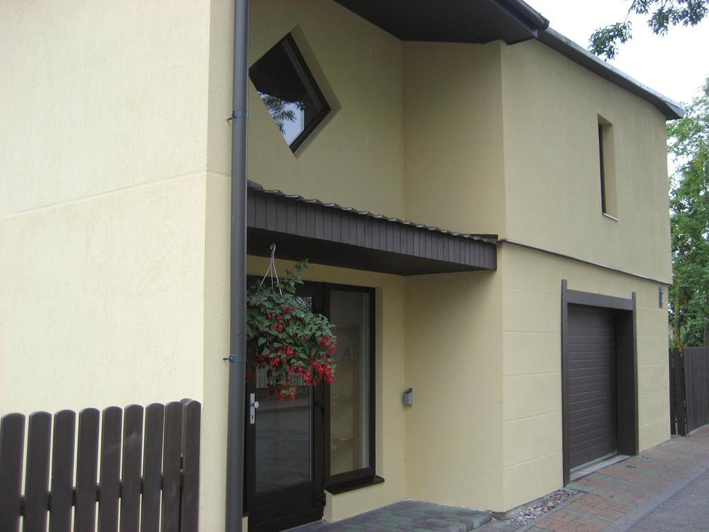 Guest House Maija Ventspils Buitenkant foto